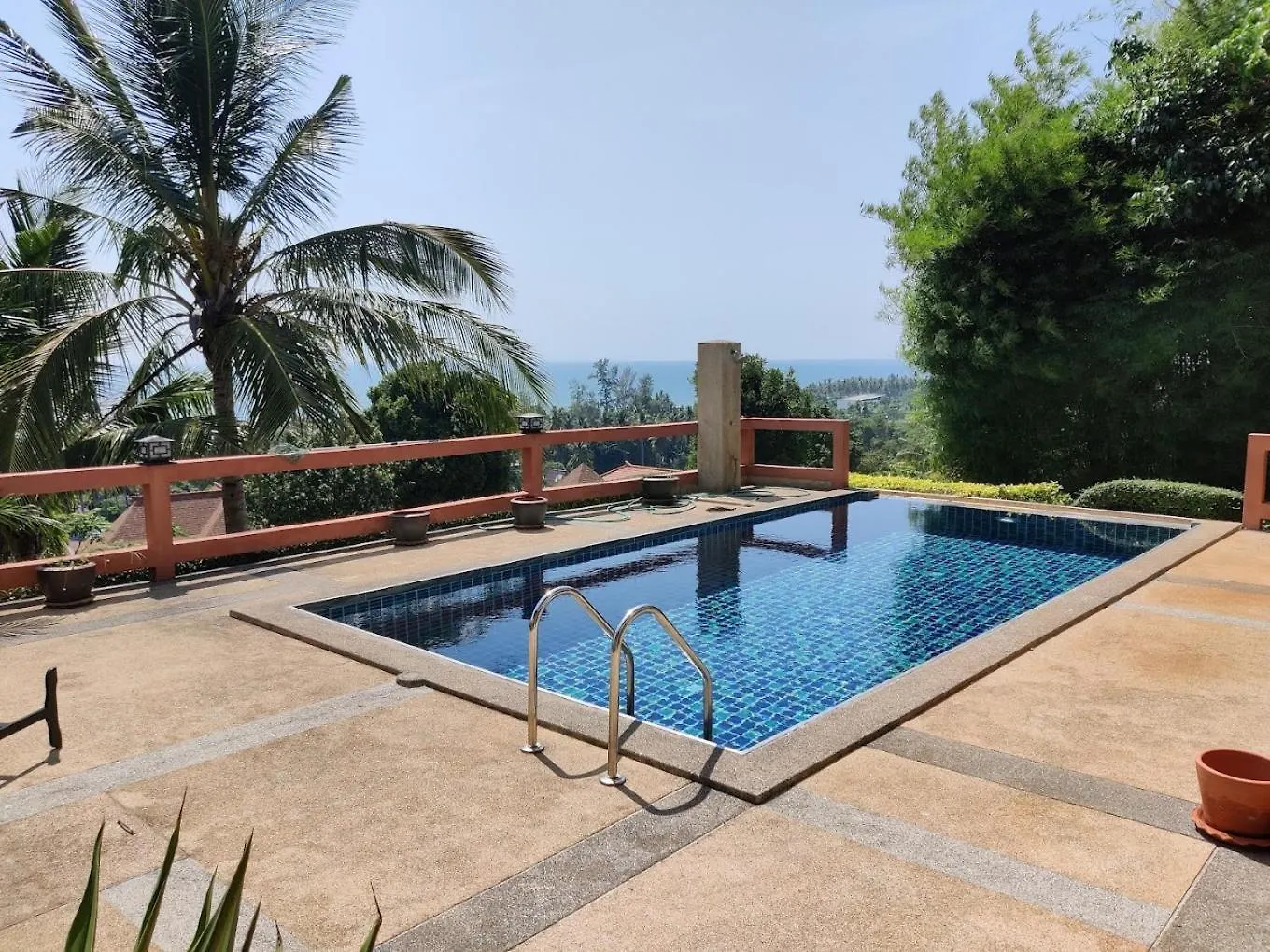 Homestay szállás Villa Klong Khong Hill 1 Ko Lanta Thaiföld